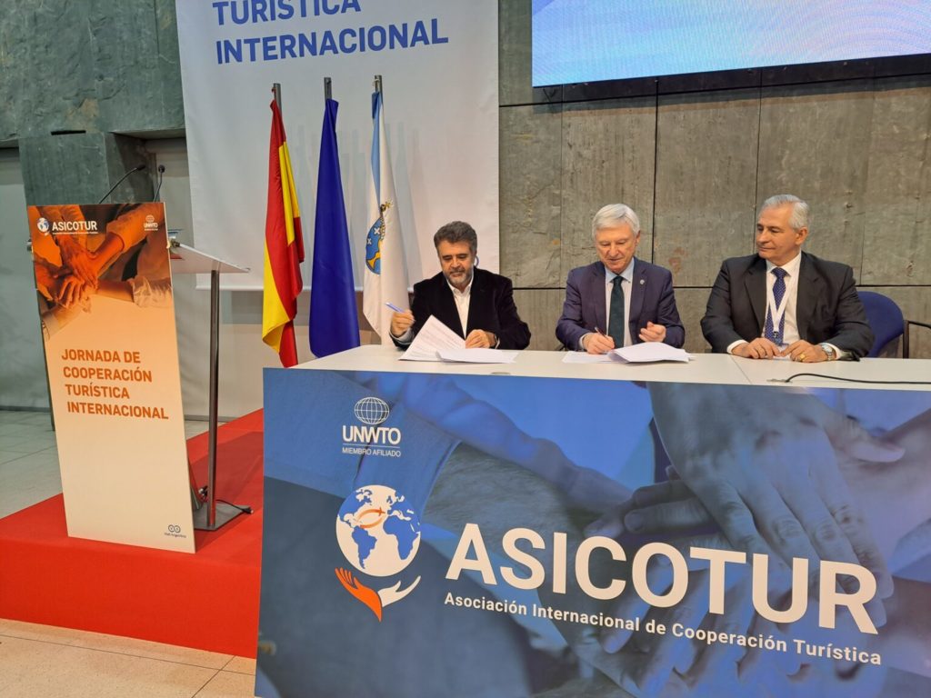 “Camiños Iniciáticos” de ASICOTUR